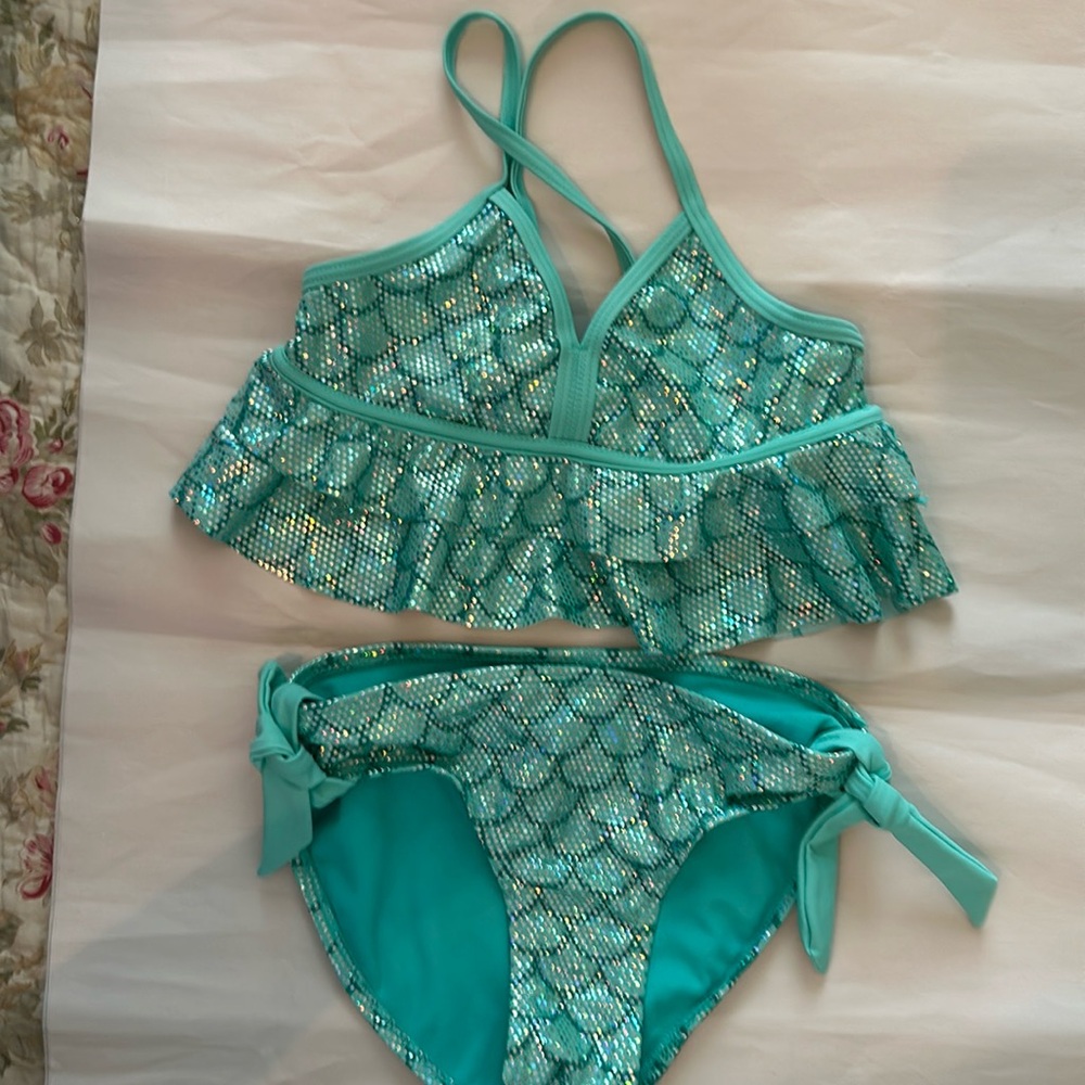 Justice girls bikini swimsuit, size 8